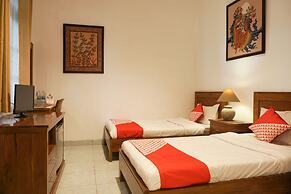 OYO 244 Griya Cemara Homestay