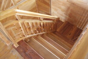 H'mong Home Mountain View