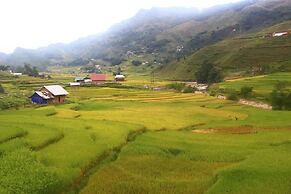 H'mong Home Mountain View