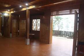 H'mong Home Mountain View