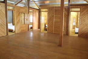 H'mong Home Mountain View