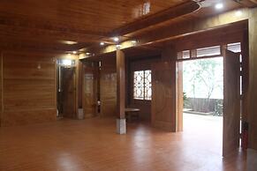 H'mong Home Mountain View