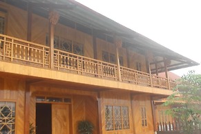 H'mong Home Mountain View