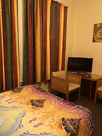 Golden Cross Hotel