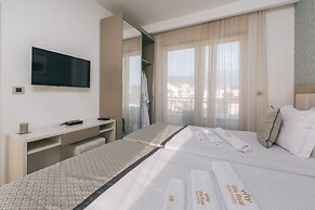 Villa Royal Apartments