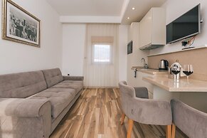 Villa Royal Apartments