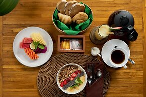 Kawan Antique Ubud Villa