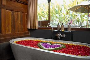 Kawan Antique Ubud Villa