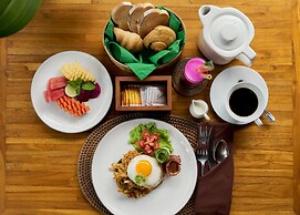 Kawan Antique Ubud Villa