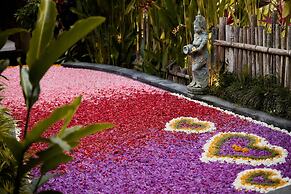 Kawan Antique Ubud Villa