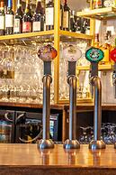 Hartford Hall on School Lane