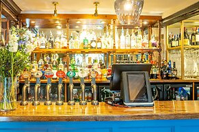 Hartford Hall on School Lane