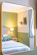 Hartford Hall on School Lane