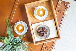 Hartford Hall on School Lane