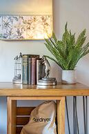 Hartford Hall on School Lane