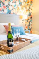 Hartford Hall on School Lane