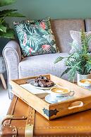 Hartford Hall on School Lane