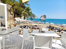 Hotel Baia Dei Faraglioni