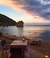 Hotel Baia Dei Faraglioni