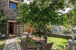 Ifigenia Theriso Village