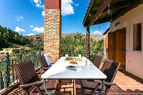 Ifigenia Theriso Village