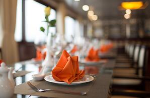 Halong Sapphire Cruise