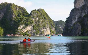 Halong Sapphire Cruise