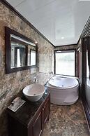 Halong Sapphire Cruise