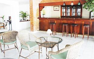 Enseada Palace Hotel