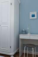 Aquamarine The Sea View Apartment