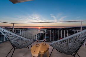 Amazing View Apartment