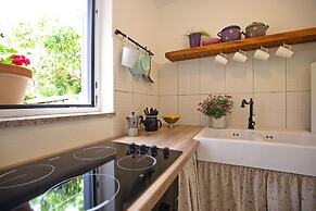 Stone House Apartment