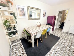 TopHome Stoke Newington