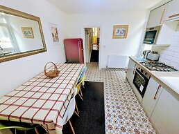 TopHome Stoke Newington