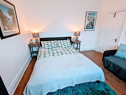 TopHome Stoke Newington