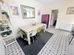 TopHome Stoke Newington