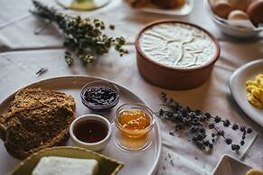 Selestina Boutique Hotel