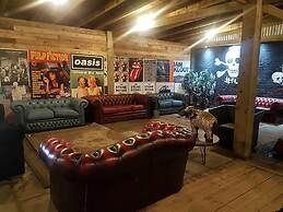 Manchester Party Pad