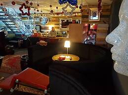 Manchester Party Pad