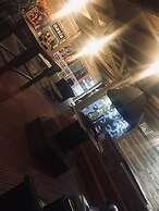 Manchester Party Pad