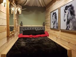 Manchester Party Pad