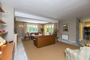 Villa Duque Los Monteros Marbella