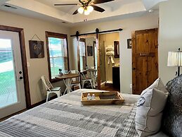 Walnut Waters Bed & Breakfast