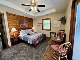 Walnut Waters Bed & Breakfast