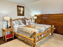 Walnut Waters Bed & Breakfast