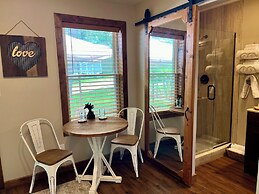 Walnut Waters Bed & Breakfast