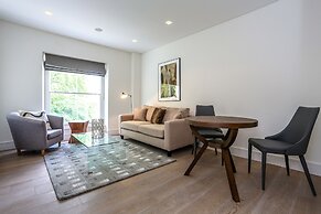 London Villa - 20 Princes Square