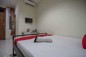 RedDoorz Plus near Semanggi