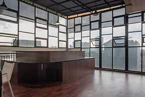 RedDoorz Plus near Semanggi