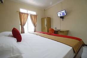 RedDoorz @ Jalan Gatot Subroto Jakarta